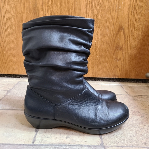 dansko slouch boots